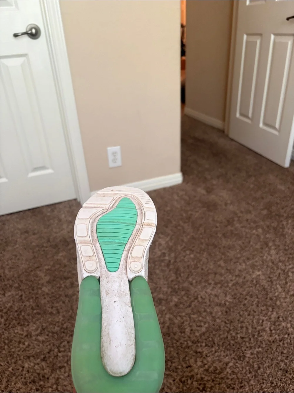 Nike Air Max 270 GS White Jade Ice Emerald Rise